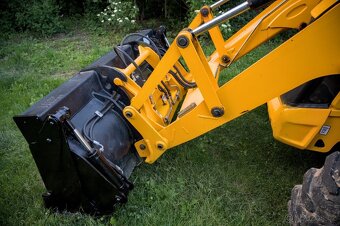 Traktorbagr JCB 3CX Compact 2016, mth 1.390 - 16