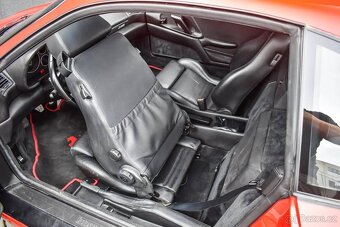 Ferrari F355 Berlinetta z roku 1998 - 16