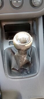 Prodám Volkswagen golf 5 2.0 TDI 103kw - 16