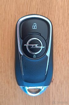 Opel Insignia Combi 1,6 CDTI (130k) - TOP stav - Servis - 16