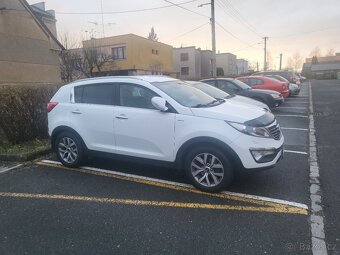 Prodám Kia Sportage 2.0 diesl 100kw.Automat 4x4.Rv.2011. - 16