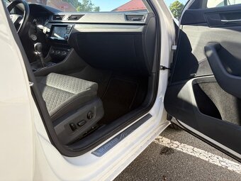 Škoda Superb III 2,0 TDI 110 kW Style - 16