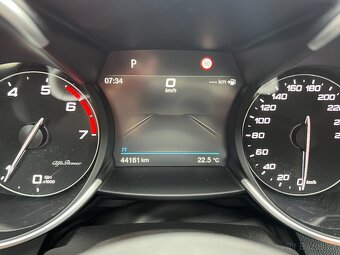 Alfa Romeo Giulia 2.0 Turbo Veloce 206kW - 16
