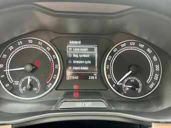 Scala Style 1,6 TDi, 2020, LED,výhřevy,1.MAJ,ČR, DPH - 16