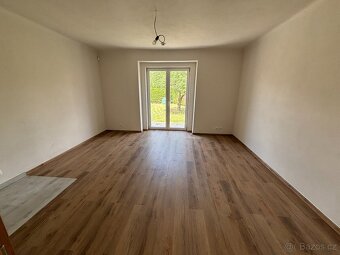 Dvougenerační dům 300 m2 +s velkou garáží 80 m - 16