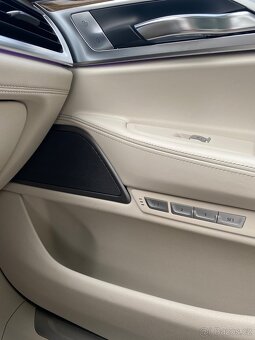 BMW 740xD Long servis BMW - 16