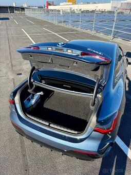 BMW M440i xDrive G22, Harman/Kardon, 360 kamera, zimní pneu - 16