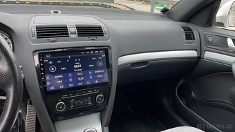 ŠKODA OCTAVIA 2.0TDi RS 125kW WEBASTO - 16