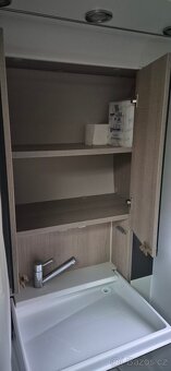 Adria Action - obytný přívěs - 16