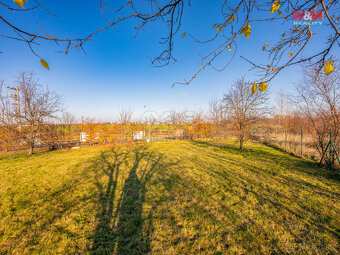 Prodej pozemku k bydlení, 1785 m², Jesenice, ul. Jasmínová - 16