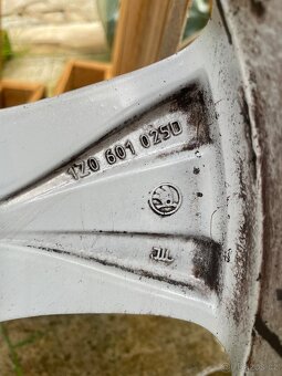 ALU kola Škoda octavia 2 / 225/45 r17 - 16