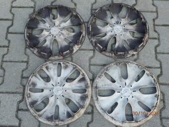 4xOriginál poklice kol na CITROEN C3 15tky. - 16