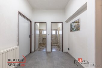 Prodej, komerční/činžovní dům, 226 m2, Obce Ležáků 581, Chru - 16