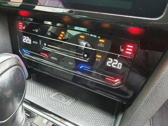 VW Passat B8 Variant 2.0 TDI 110kW DSG - záruka Autodraft - 16