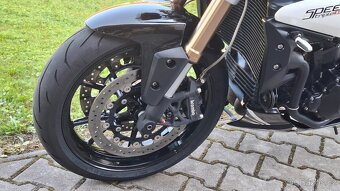 Triumph Speed Triple 1050 - 16