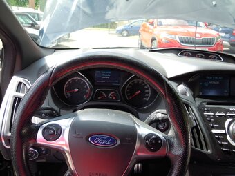 Ford Focus 2.0ST 184kw(250hp) r.v.5/2014 - 16