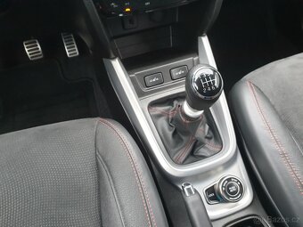 Suzuki Vitara 4x4 1.4i 103KW NAVI KAMERA LED - 16