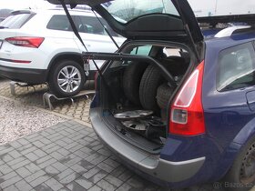 Renault Mégane, II 1.6 i ÚPRAVA PRO VOZÍČKÁŘE - 16