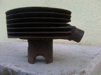 čz 125/150 b,t,c ND-kryty motoru,zástěrka,výfuky s koleny... - 16