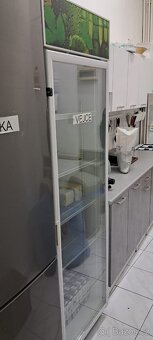 Chladící vitrina a další vybavení prodejny - 16