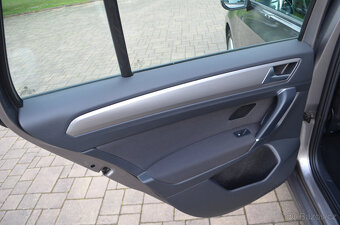 PRODÁM VW GOLF SPORTSVAN 1.6TDI DSG 2014 - 16