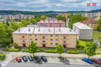 Pronájem bytu 2+1, 54 m², Ostrov, ul. Hlavní třída - 16