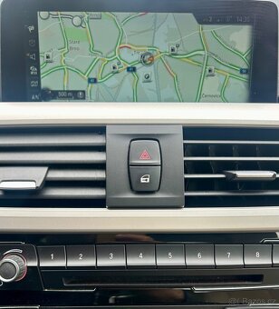BMW 318D GT FULL LED-KUŽE-NAVI-PANORAMA-KAMERA-2017 - 16