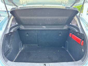 Opel Astra J 1,6 16V, 2009, tyrkysová, najeto 135.386 km - 16