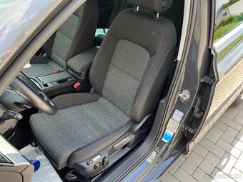 VW Passat B8 2.0TDi 2021 matrix DSG - 16