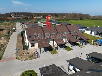 Velký Osek, prodej řadového rodinného domu 5+kk, 106 m2 na p - 16