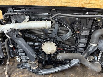 CHLADIČOVÁ STĚNA VOLKSWAGEN TOUAREG 7P 3.0 TDI 176KW CASA - 16