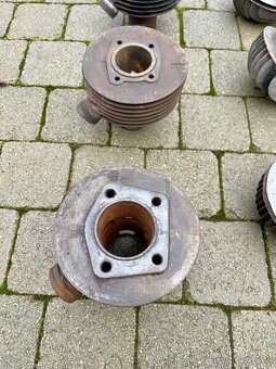 Jawa ČZ kyvacka, perak, CZ, Robot, Manet - díly - 16