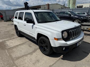 Jeep patriot 2.2CRD 2011 4x4 pojizdne - 16