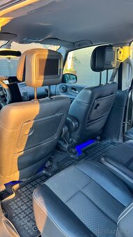 Renault Espace 7 míst 2011 - 16