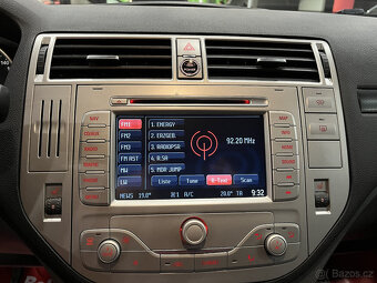 ford kuga 4x4  2.0 tdci CHAMPION - 16