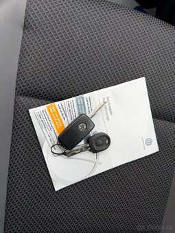 VOLKSWAGEN CADDY 2,0 TDI 4x4 - 90 KW, TOP STAV, TAŽNÉ - 16