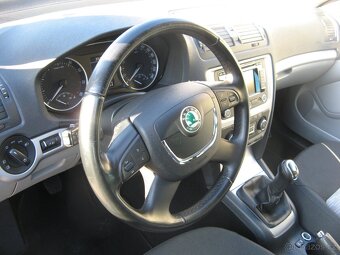 Škoda Octavia Kombi 1.4 tsi najeto 81tkn - 16