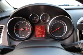 Opel Astra J 1.7CDTI 2011 - 16