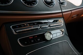 Mercedes-Benz CLS Kupé 400d 4MATIC 243kw AT9 AMG Line - 16