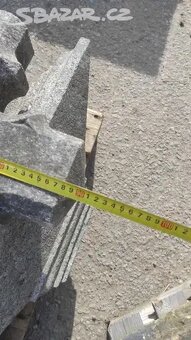 Starý kamenný pomník, žulový pomník, boží muka - 16