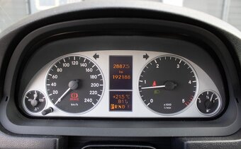 Mercedes-Benz B trieda 180 CDI Autotronic - 16