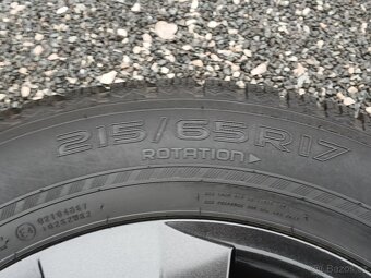 Pěkná zimní orig alu Škoda Kodiaq 215/65/17 vzorek 8mm - 16