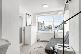 Prodej rodinného domu 6+kk s autodílnou – Šimanov, 9 km od J - 16