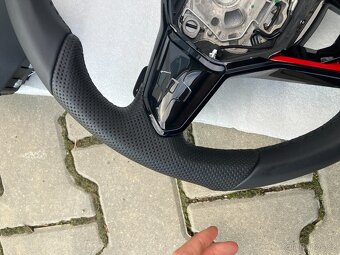 volant kůže DOTYK MULTI s řazením VW GOLF VIII GTI - 16