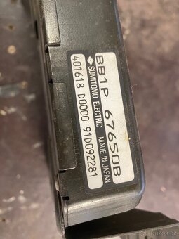 Prodám díly na Mazda 323 BG - 16