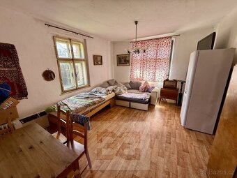 Rodinný dům na parcele o ploše 2248m2 v obci Krupá v okrese  - 16