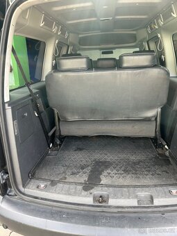 Volkswagen Caddy Maxi 2.0 CNG 80 kW, 7 míst, r. 2012, ČR - 16