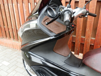 Piaggio X10 350 - 16