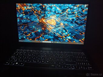 Herní Nitro V15,RTX-4.gen-Mux,intel-13gen,DDR5-ZÁRUKA - 16