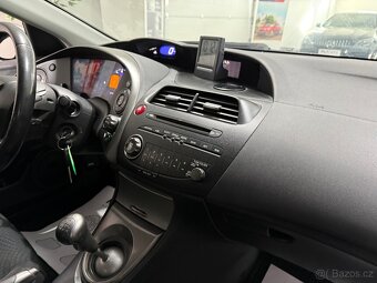 Honda Civic 1,3 i SPORT 77.000KM TOP - 16